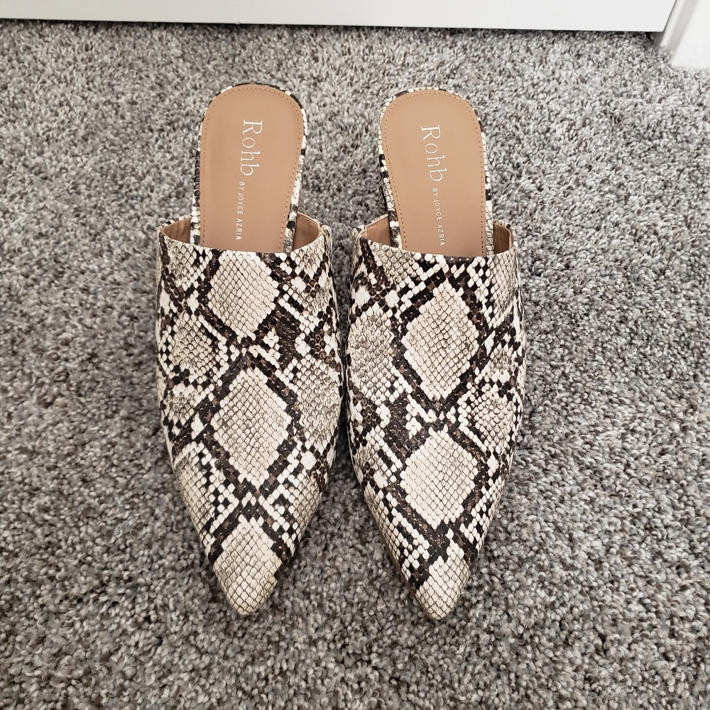 Rohb snake print mule sz 9
